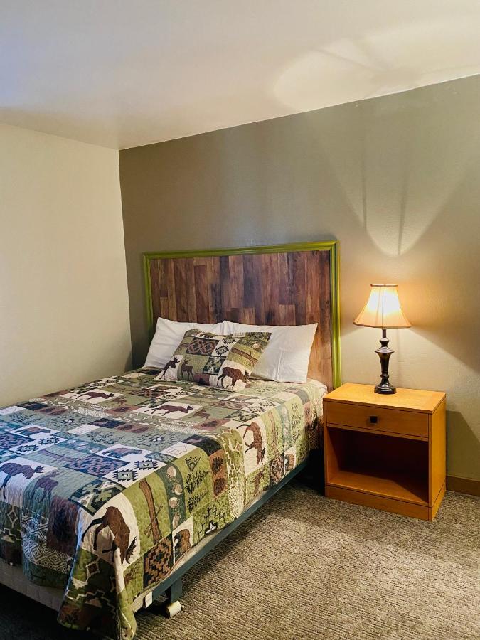 Moosehead Lodge Rangely Экстерьер фото