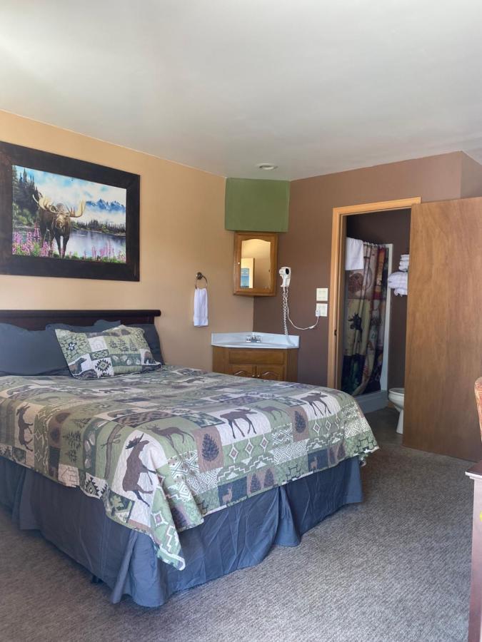 Moosehead Lodge Rangely Экстерьер фото