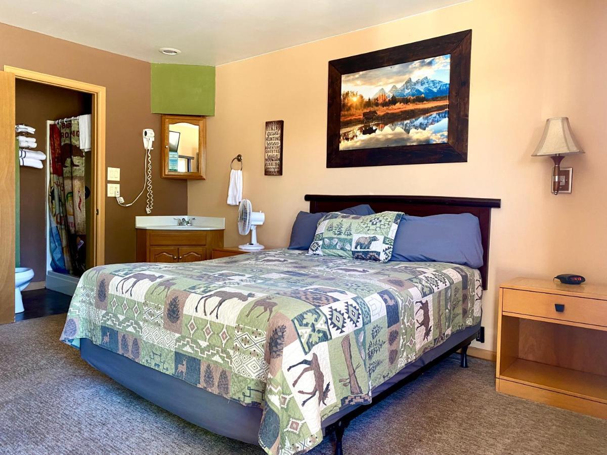 Moosehead Lodge Rangely Экстерьер фото