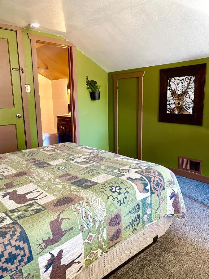 Moosehead Lodge Rangely Экстерьер фото